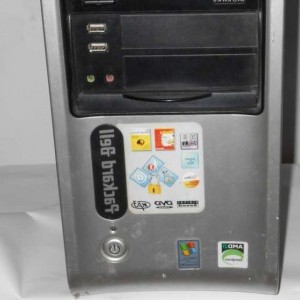 Vendo Desktop Packard Dell UTOW-QUA