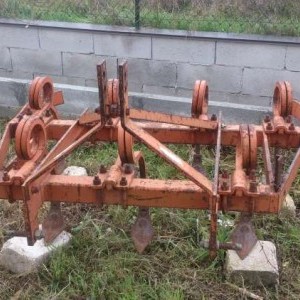 Ripper/ripuntatore a 7 ancore su balestre