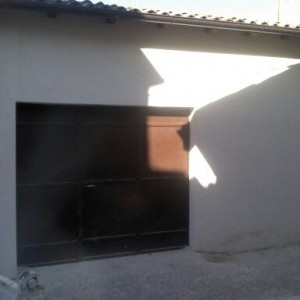 locale completamente ristrutturato in centro paese