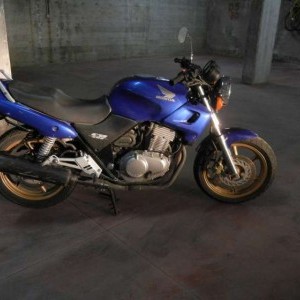 honda cb 500 del 2002 - pochissimi km - sempre in garage