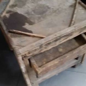 vecchio banchetto da ciabattino