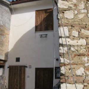 casa su 2 livelli-Colle di Roio