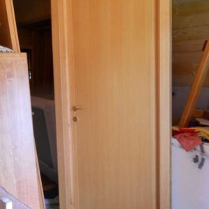 porte in legno castagno chiaro