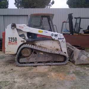 MINIPALA CINGOLATA BOBCAT T250H