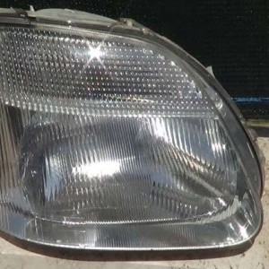 vendo faro dx opel agila