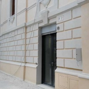 L'Aquila centro storico locali artigianali con canna fumaria