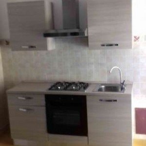 Studentesse, ampia camera doppia (25 mq) a 260 eur (130+130) o singola