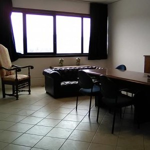 Uffici + ampio parcheggio nucleo ind. Sassa