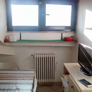 l'Aquila S.Sisto piccola mansarda mobiliata