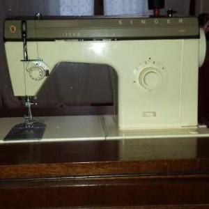 Macchina da cucire elettrica Singer 7101