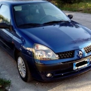 RENAULT Benzina del 2005