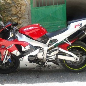 Yamaha YZF R1 - 1999