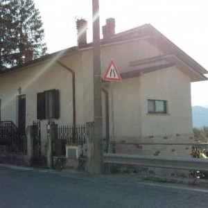 pizzoli porzione di bifamiliare