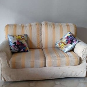 Due divani lunghi 1,60