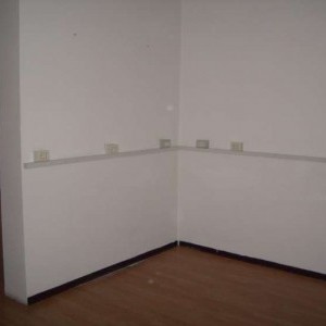 Locale ufficio, magazzino, esposizione.