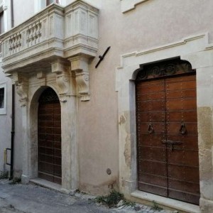 Affittasi locale 125 mq uso studio/ufficio